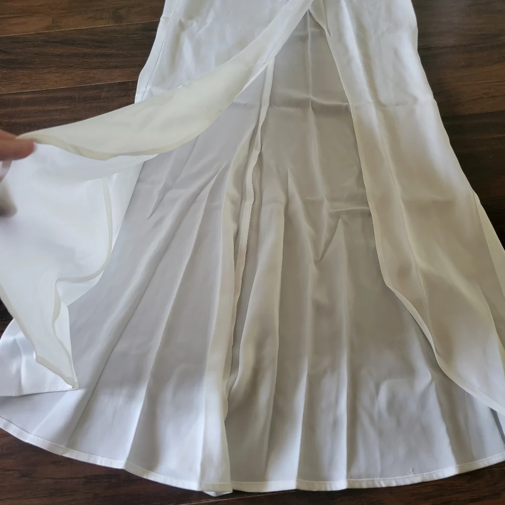 New Nookie Stella Satin Plunge Neckline Mermaid Sexy High Front Slit Gown Medium - Picture 9 of 16